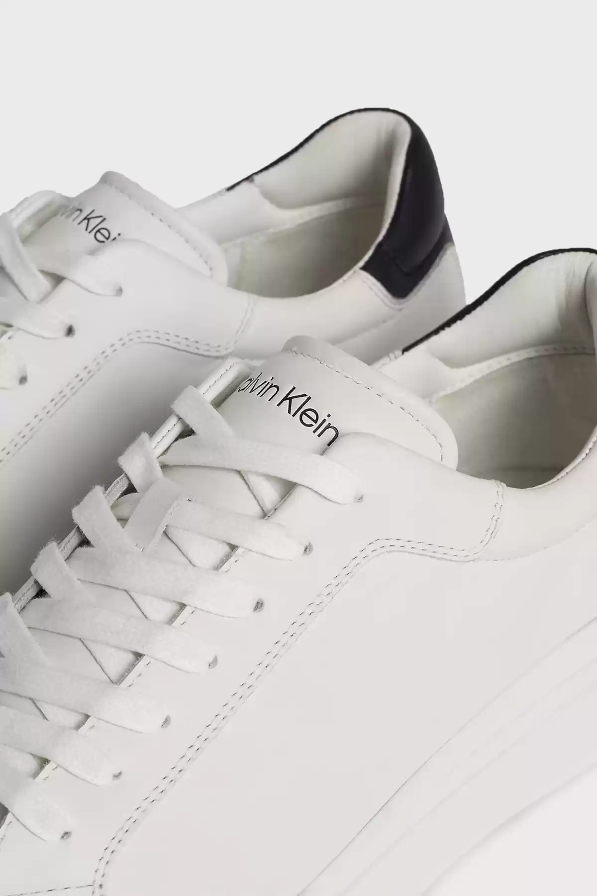 Calvin Klein Erkek   Beyaz Logolu Sneaker