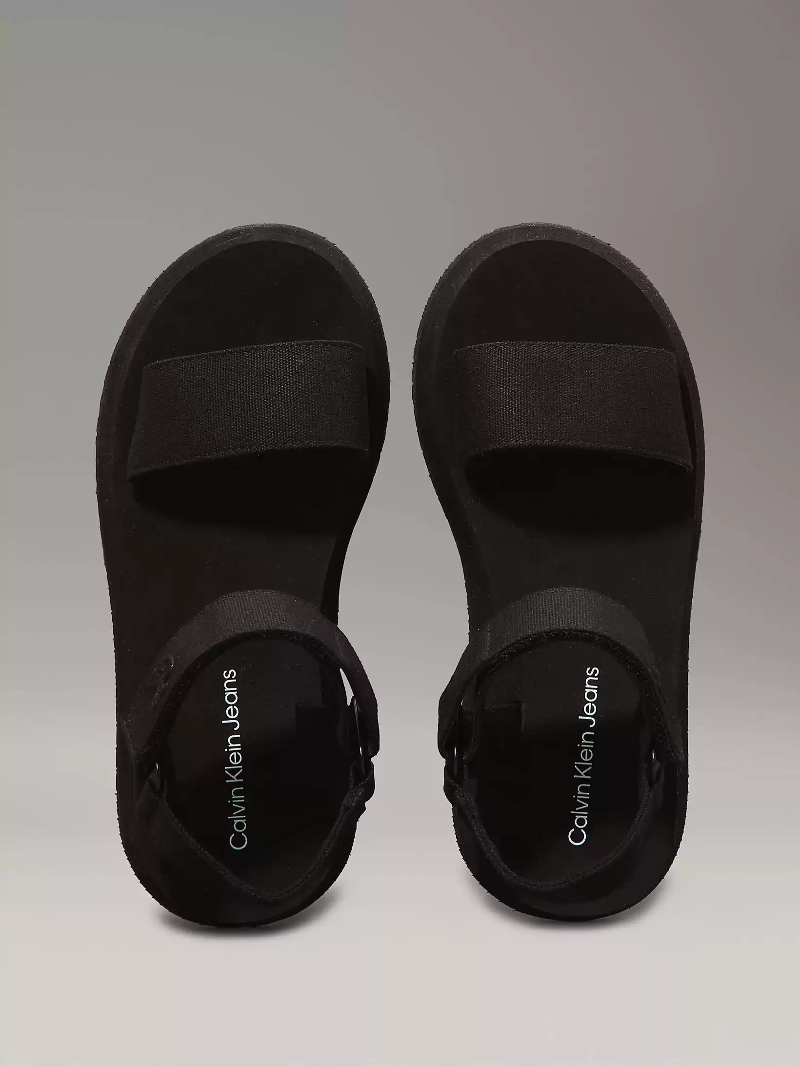 Calvin Klein  Kadın  Siyah  Tuval Platform Sandalet