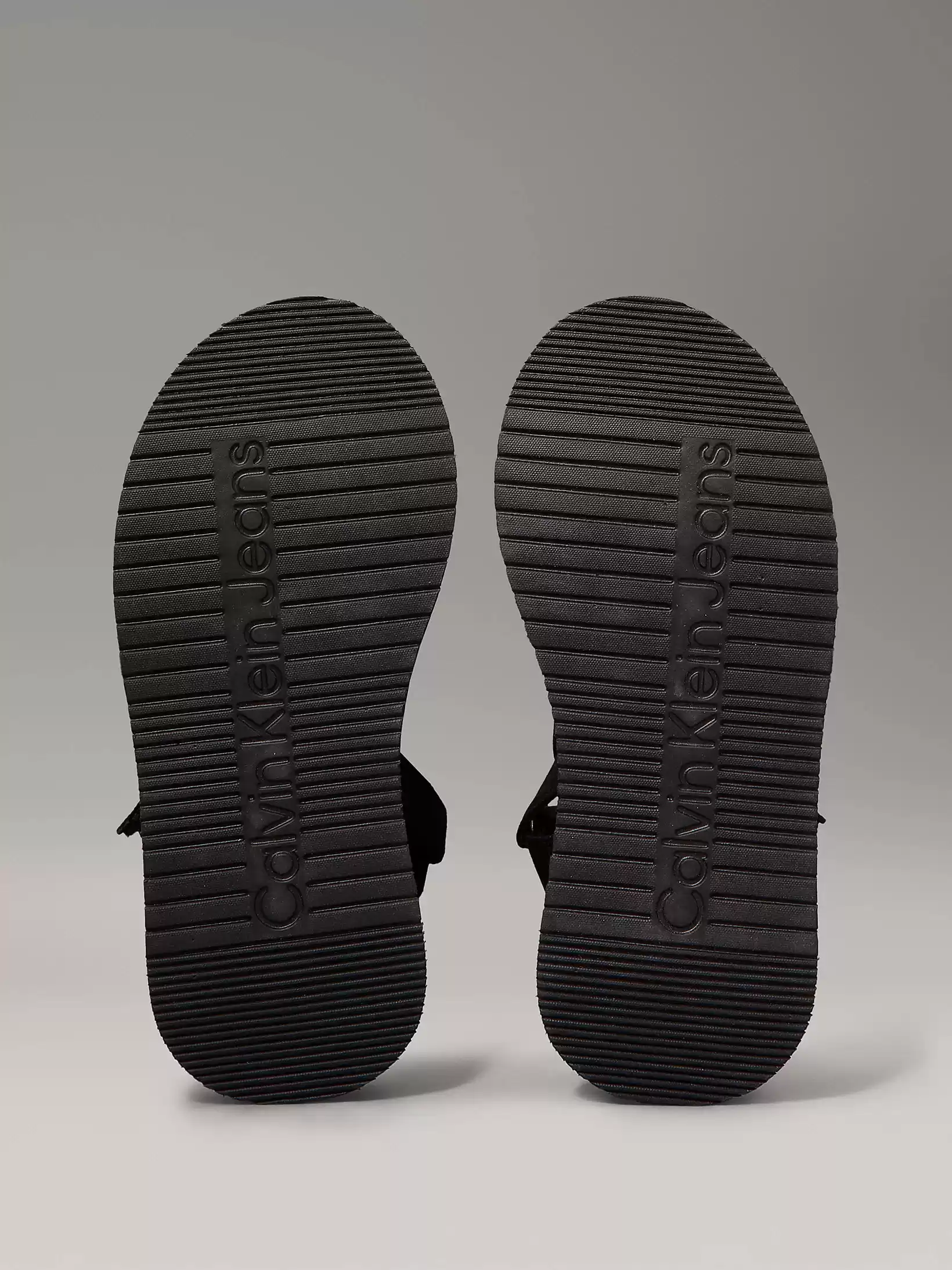 Calvin Klein  Kadın  Siyah  Tuval Platform Sandalet