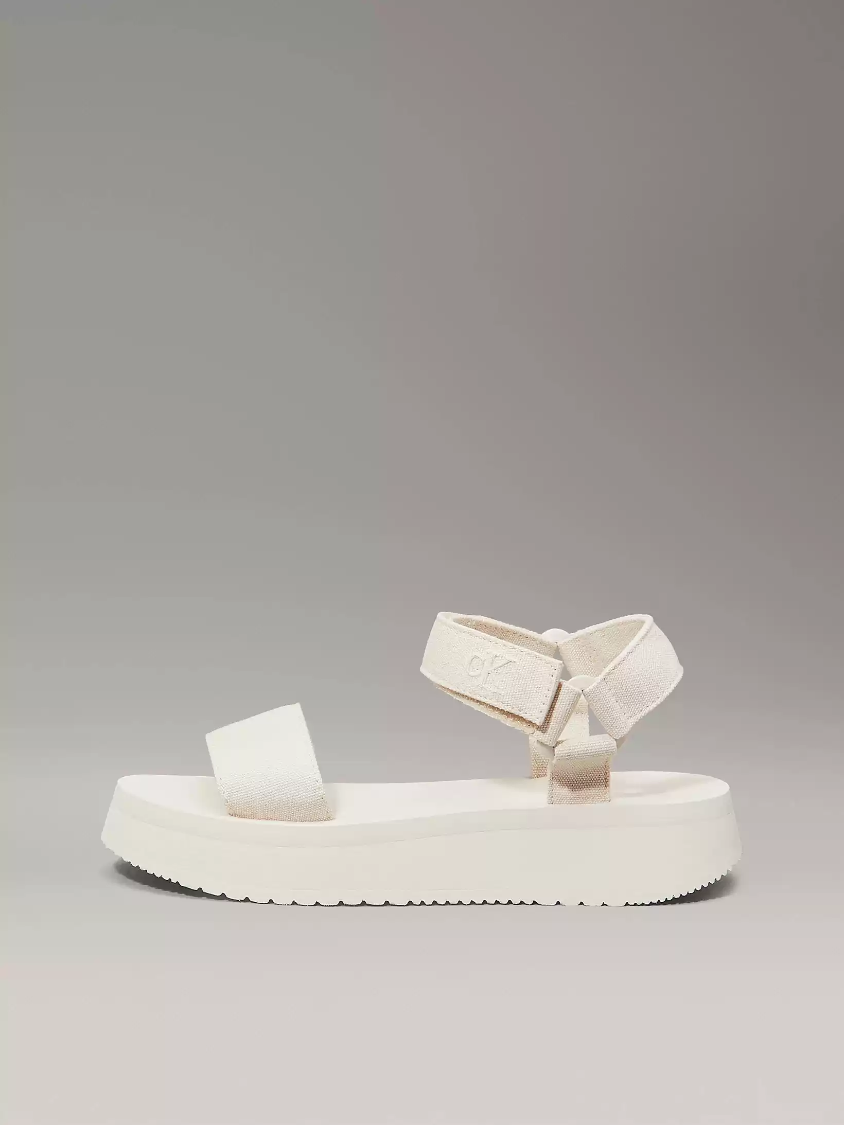 Calvin Klein Kadın  Bej  Tuval Platform Sandalet