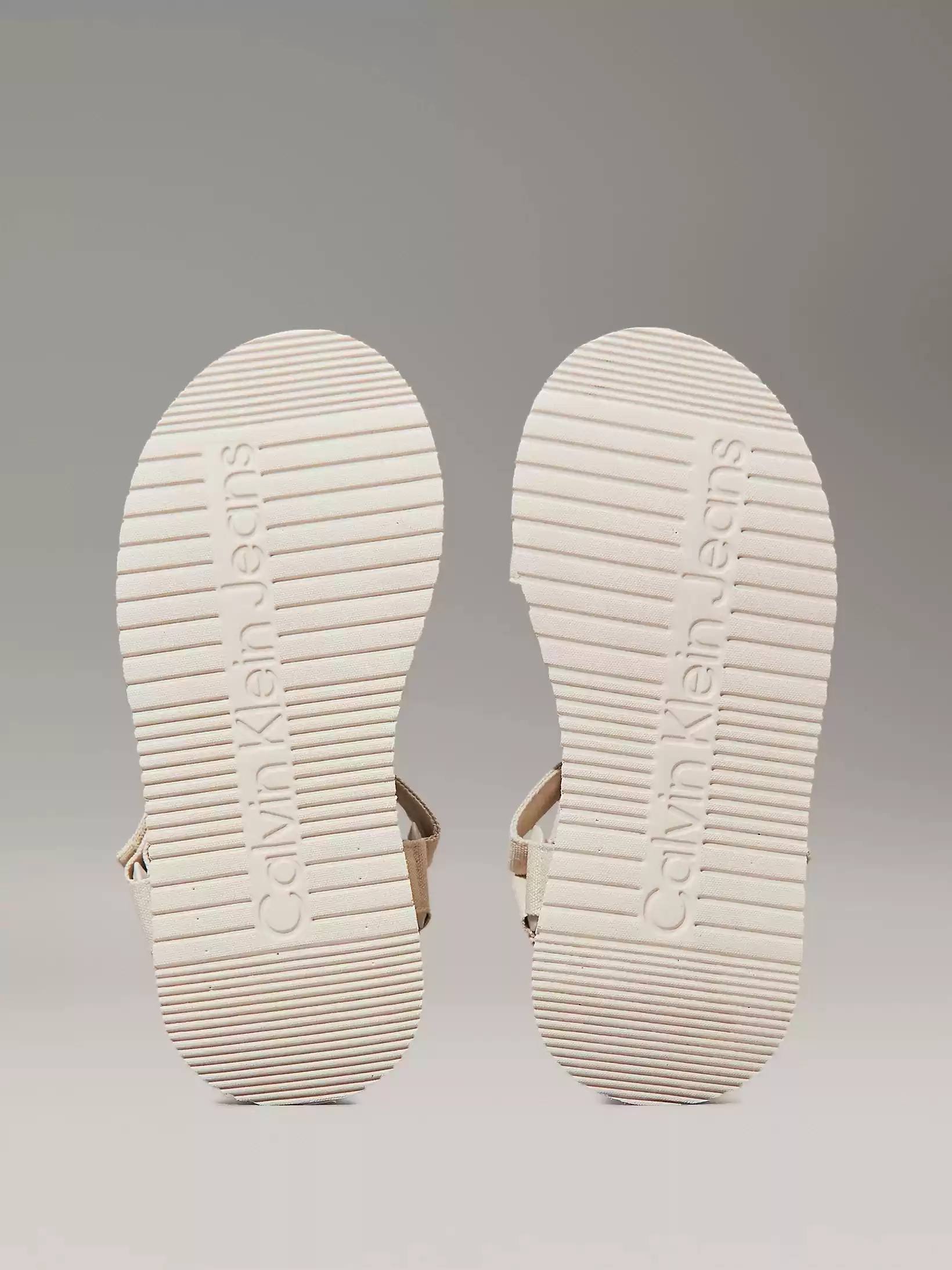 Calvin Klein Kadın  Bej  Tuval Platform Sandalet