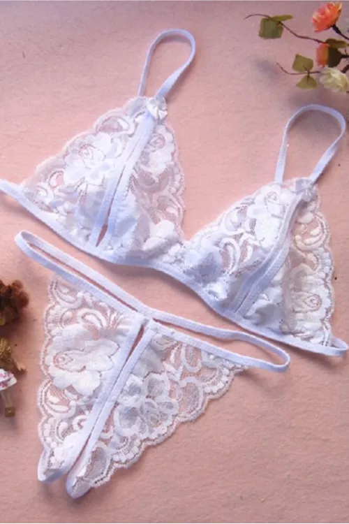 Beyaz Dantelli Fantazi Sütyen ve G-String Takımı TM2090