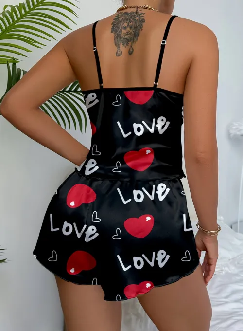 Aşk Temalı Kalp Desenli Siyah Saten Şortlu Gecelik Takım