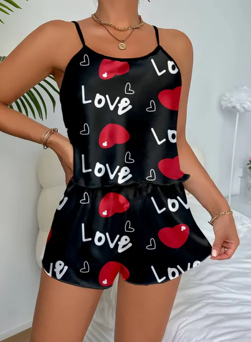 Aşk Temalı Kalp Desenli Siyah Saten Şortlu Gecelik Takım