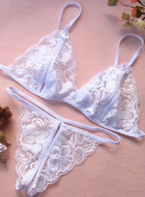 Beyaz Dantelli Fantazi Sütyen ve G-String Takımı TM2090