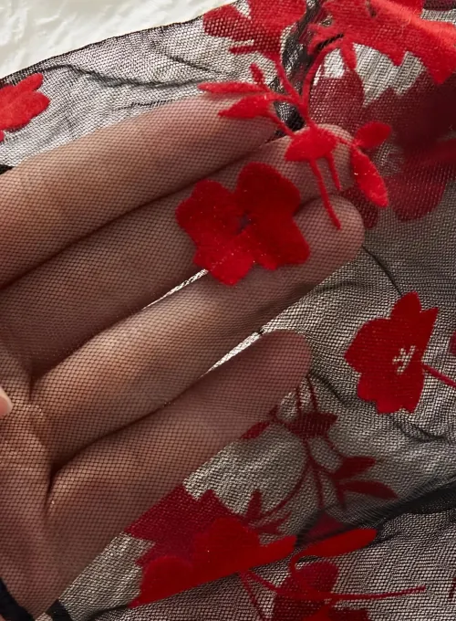 Çiçek Desenli Siyah Transparan Şortlu Gecelik TM1377