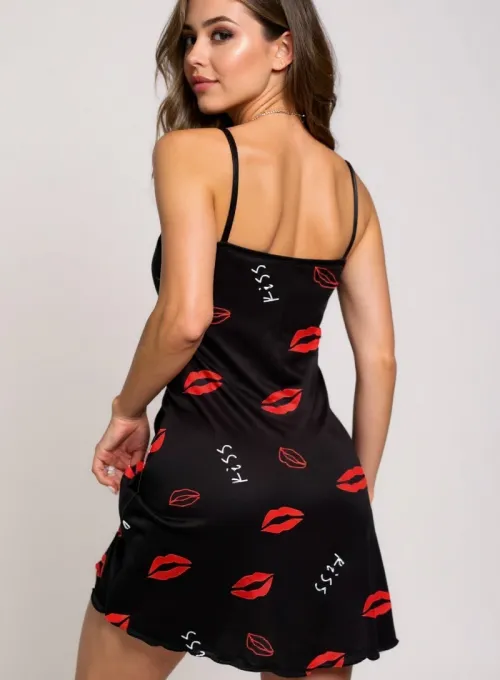 Dudak Desenli Siyah Askılı Gecelik