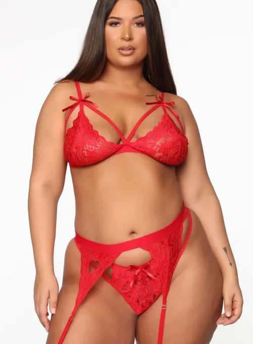 Kırmızı Dantelli Büyük Beden Jartiyer Takımı TM1300