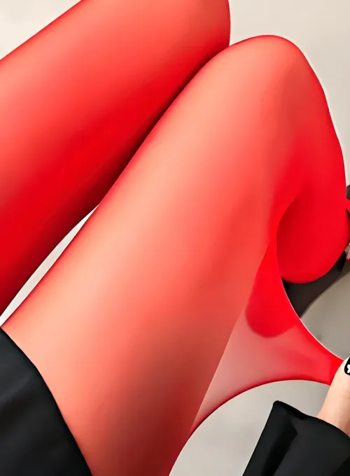 Kırmızı Külotlu Çorap 20 Den