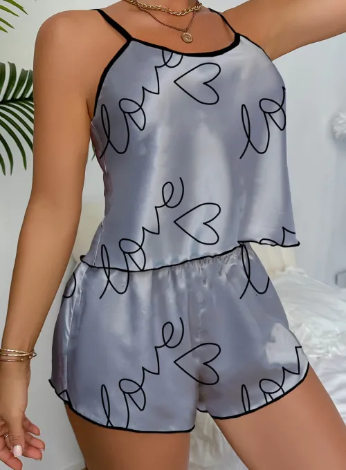 Love Baskılı Gri Saten Şortlu Gecelik Takım