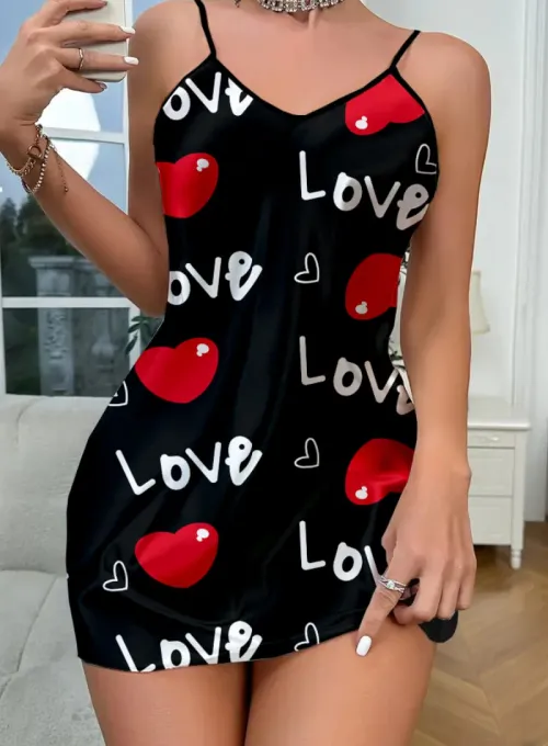 Love Desenli Siyah Saten Gecelik