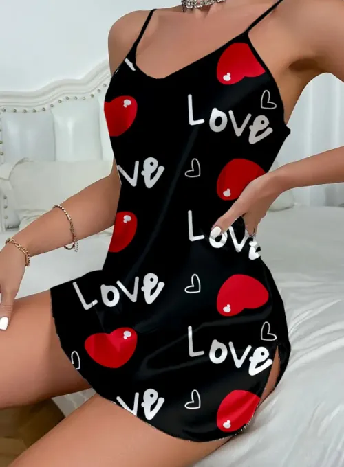 Love Desenli Siyah Saten Gecelik