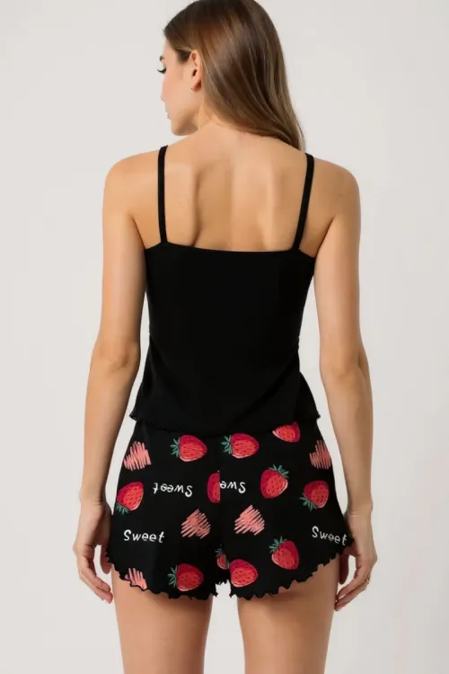 Çilek Baskılı Siyah Askılı Şortlu Pijama Takımı