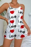 Love Desenli Beyaz Saten Şortlu Gecelik Takım