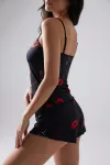 Öpücük Desenli Siyah Askılı Şortlu Kadın Pijama Takımı TM1358
