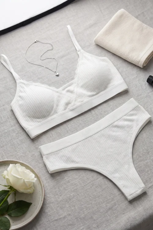 Kadın Ekru Çıkarılabilir Pedli Fitilli Dantelli Bralet Takımı