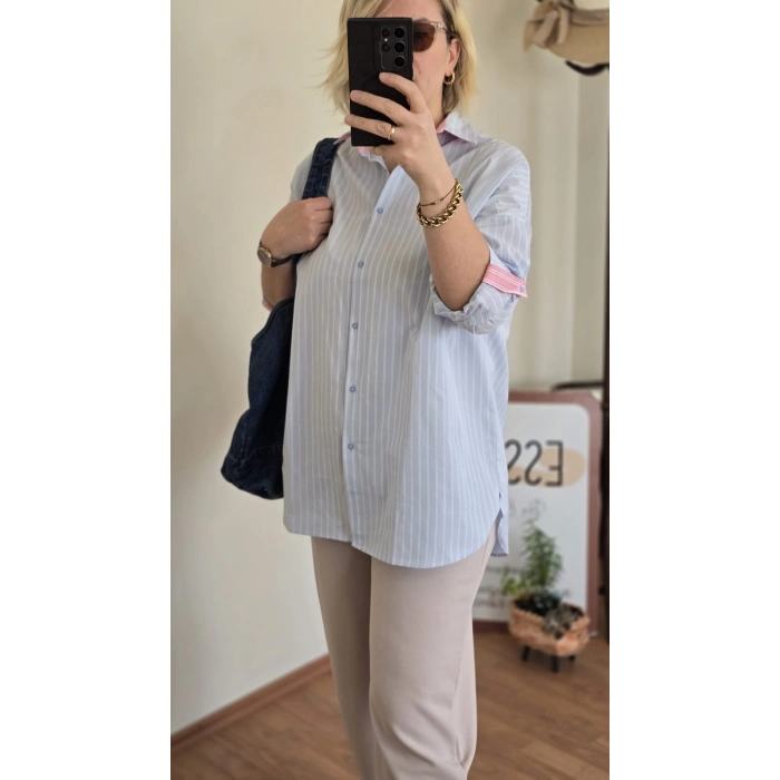 Mavi Çizgili Pembe Detaylı Gömlek