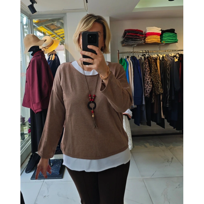 Beyaz Yakalı Katmanlı Triko