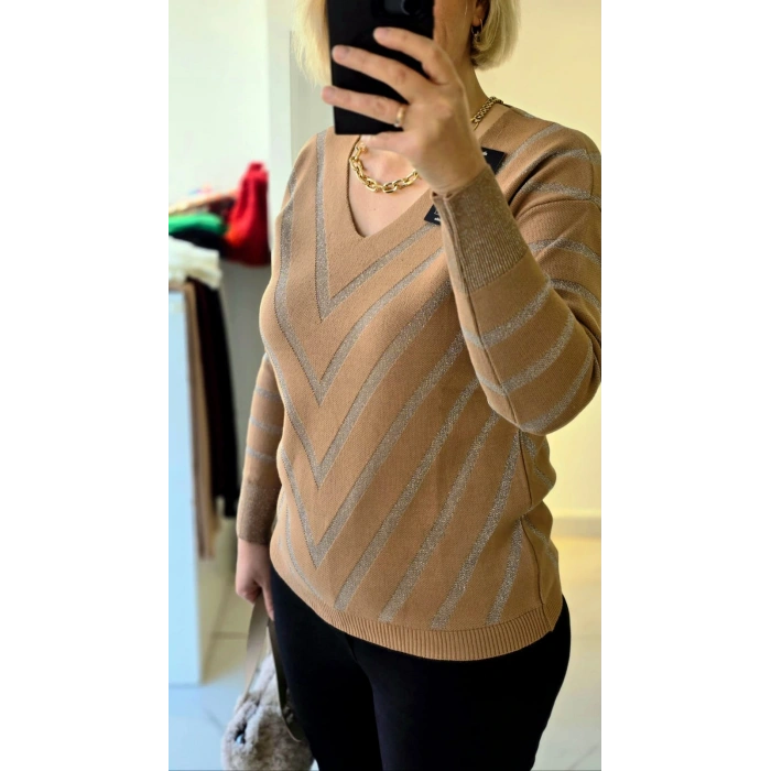 Camel V Yaka Çizgili Triko