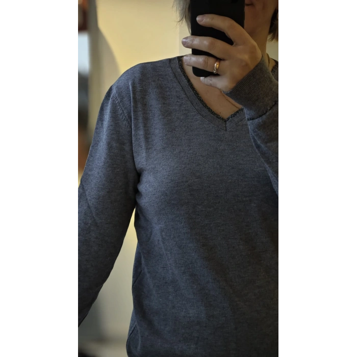 Gri V Yaka Günlük Triko