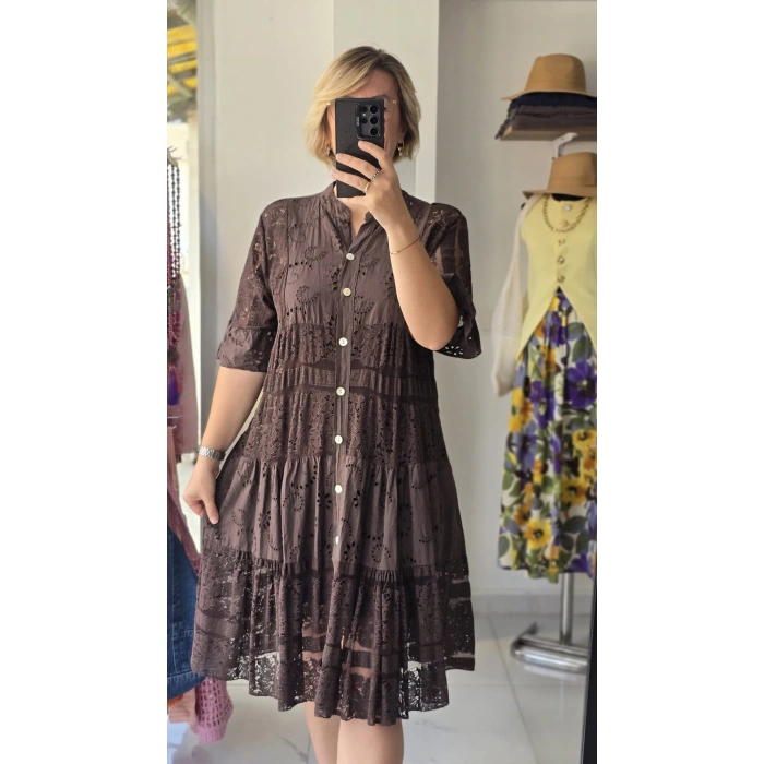 Kahverengi Ajur İşlemeli Midi Elbise