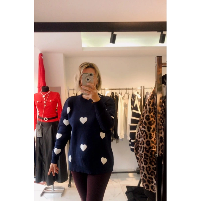 Kalp Desenli Lacivert Triko