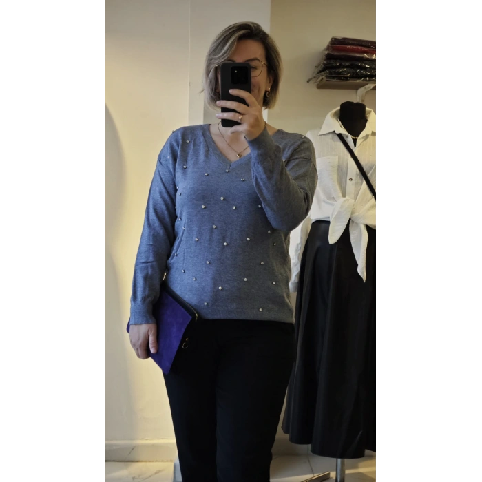 Taş Detaylı V Yaka Angora Kazak