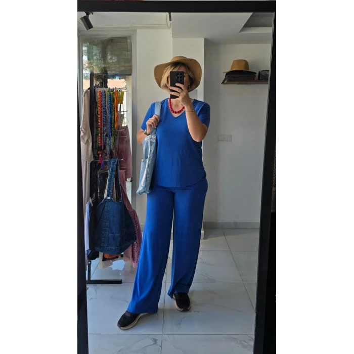 Saks Mavi V Yaka Pantolon Takımı