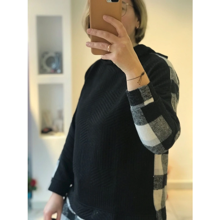 Siyah Ekose Detaylı Katmanlı Sweatshirt