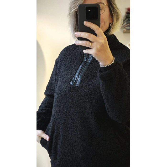 Siyah Peluş Yarım Fermuarlı Kazak