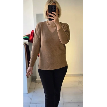 Hafif Simli Kahve Tonu V Yaka Bluz