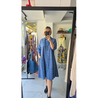 Mavi Dokulu Rahat Kesim Elbise