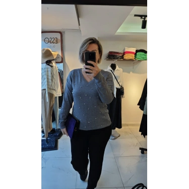 Taş Detaylı V Yaka Angora Kazak