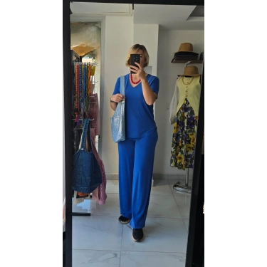 Saks Mavi V Yaka Pantolon Takımı