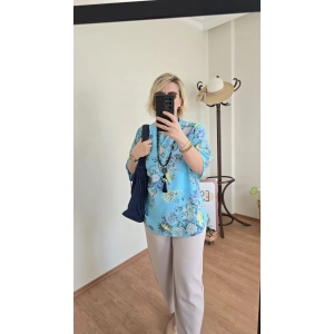 Turkuaz Bahçe Çiçekli Bluz