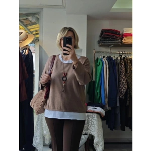 Beyaz Yakalı Katmanlı Triko