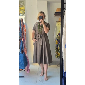 Kuşaklı Gömlek Yaka Midi Elbise