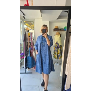 Mavi Dokulu Rahat Kesim Elbise