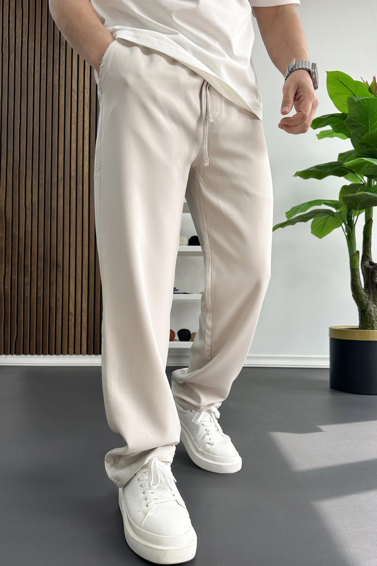Erkek Rahat Kesim Düz Jogger Pantolon Krem Edw468