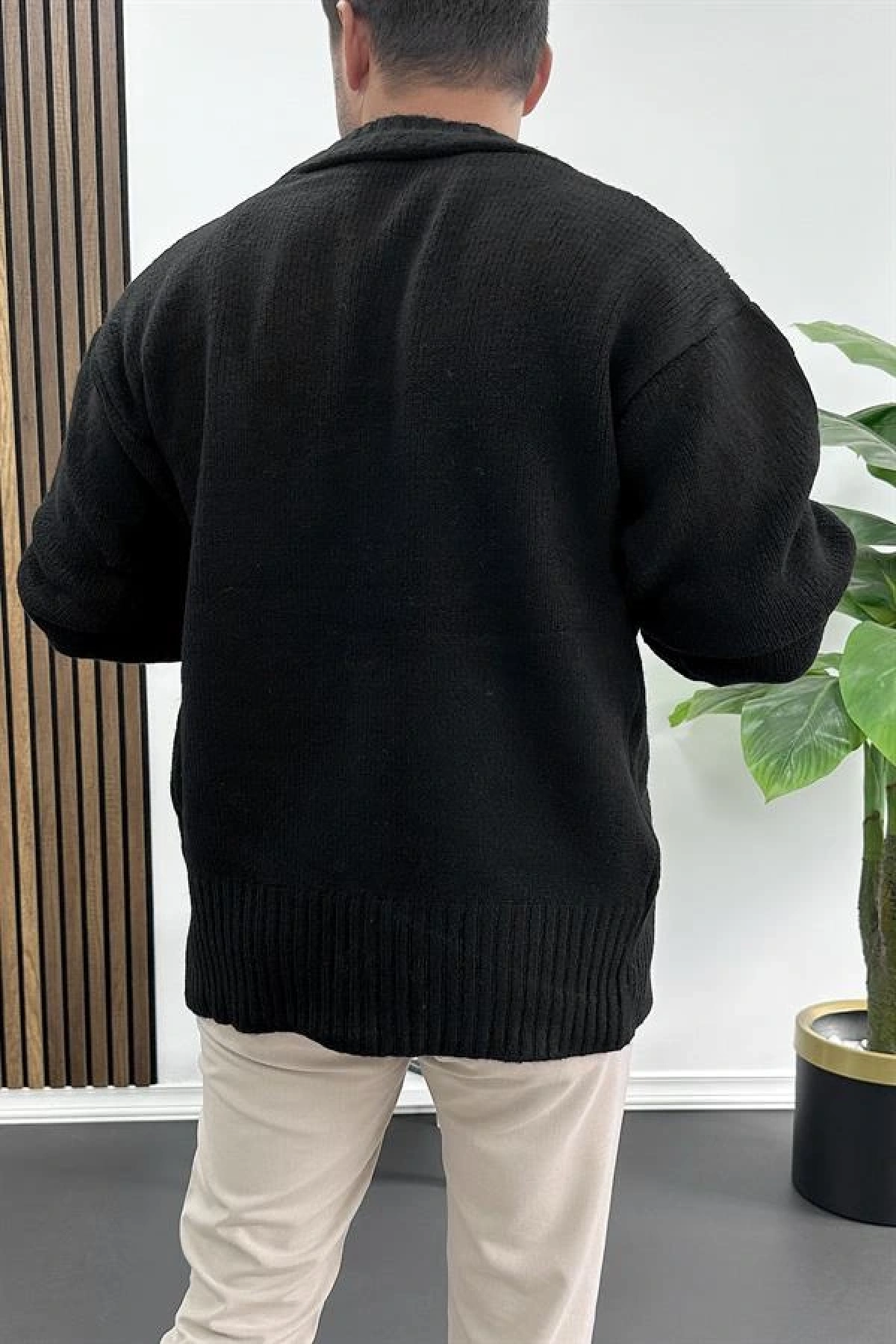 Erkek Düğmeli Rahat Kesim Hırka Siyah Edw416