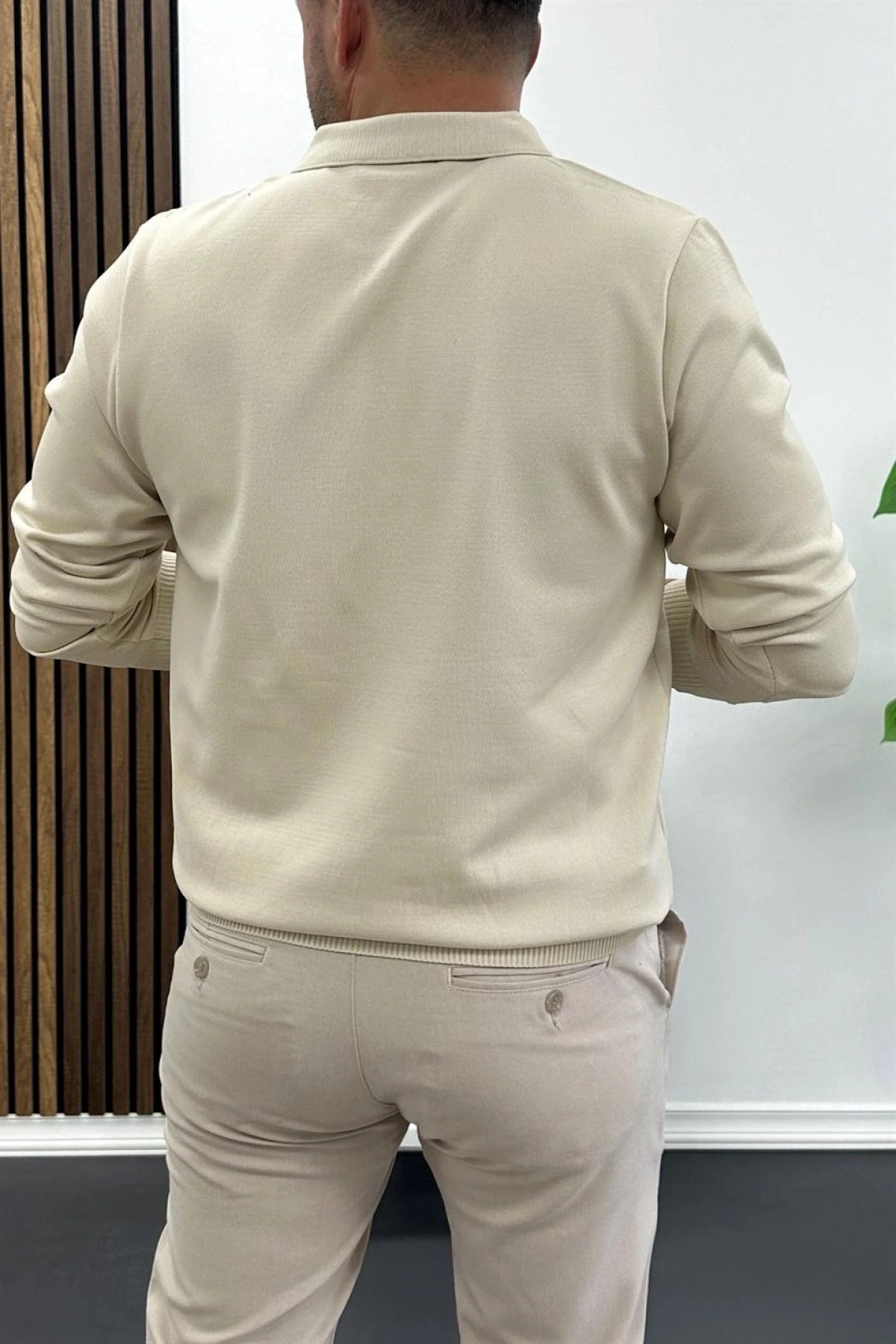 Erkek Yarım Fermuarlı Düz Desen Polo Yaka Kazak Krem Edw424