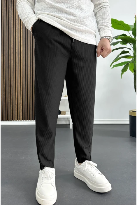 Erkek Asimetrik kesim Daralan Paça Pantolon Siyah Edw437