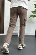 Erkek Regular Kargo Cepli Pantolon Kahverengi Edw232