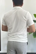 Erkek Yakası ve Kolu Nakış Detaylı Polo Yaka Fermuarlı Tişört Beyaz Edw392