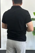 Erkek Yakası ve Kolu Nakış Detaylı Polo Yaka Fermuarlı Tişört Siyah Edw392
