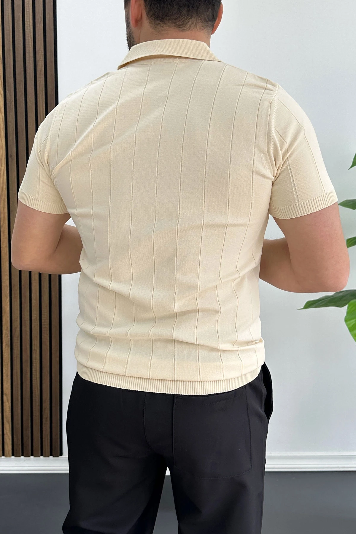 Erkek Slim Fit Fermuarlı Polo Yaka Tişört Krem Edw452