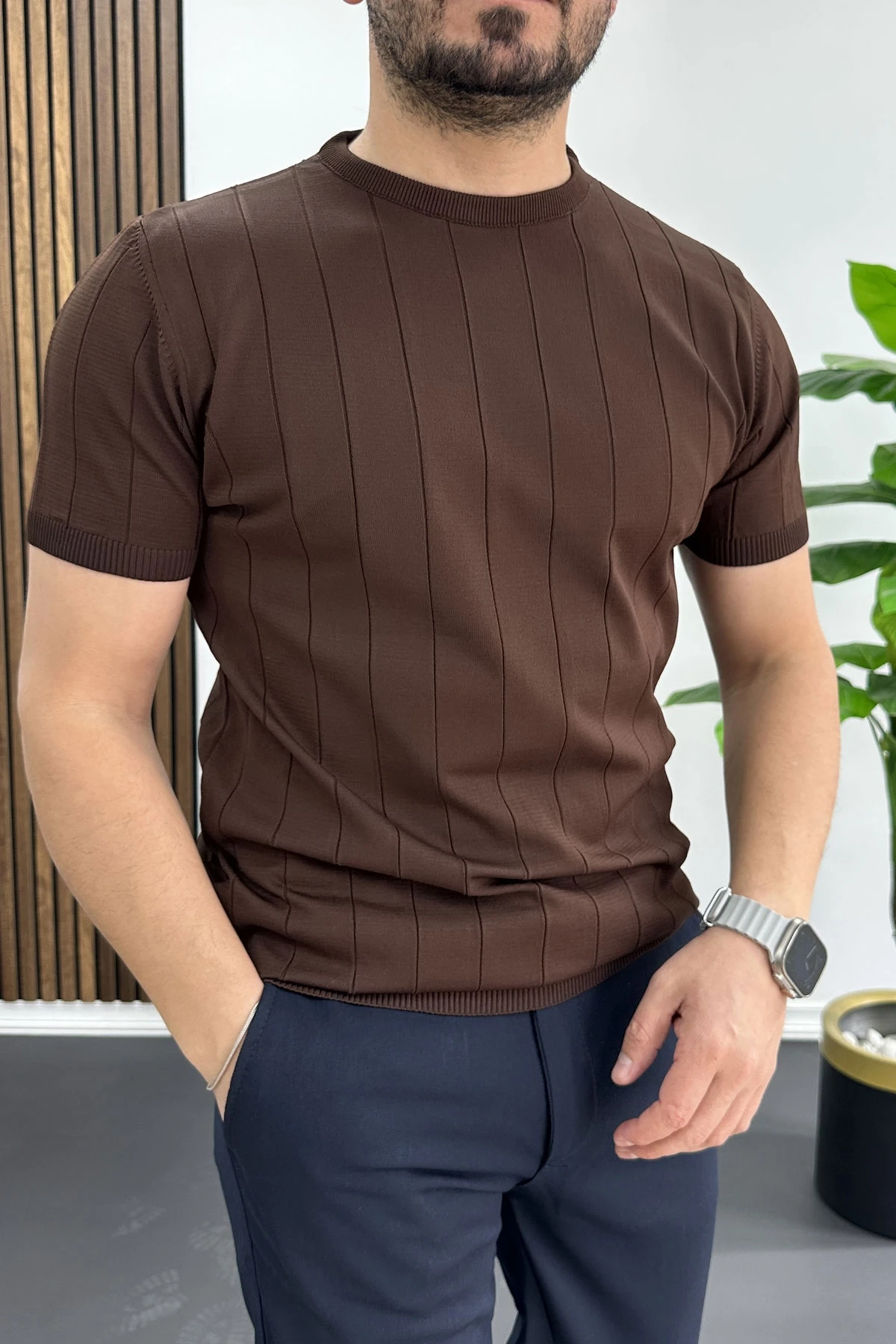 Erkek Bisiklet Yaka Çizgili Tişört Kahverengi Edw456