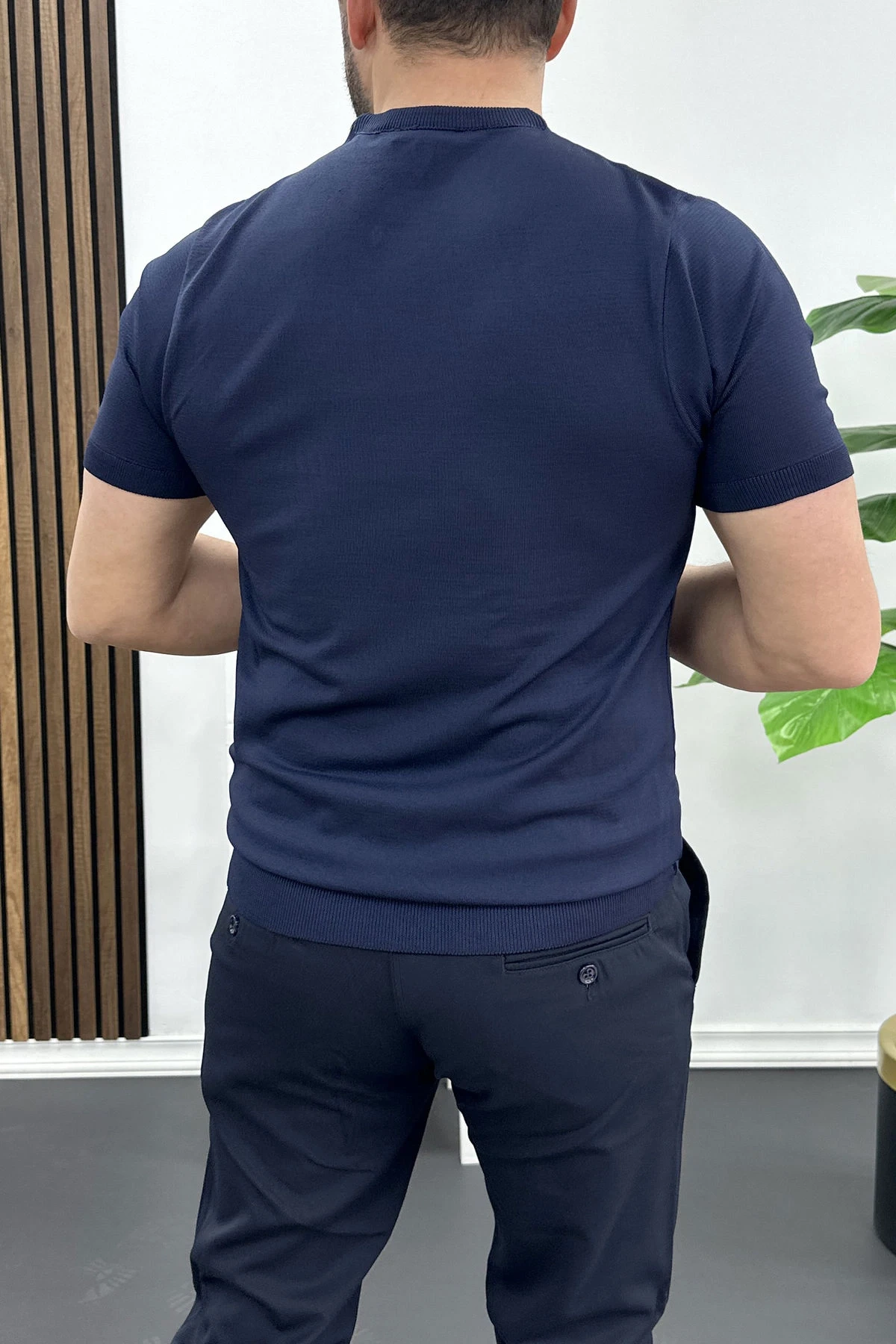 Erkek Düz Desen Bisiklet Yaka Tişört Lacivert Edw459