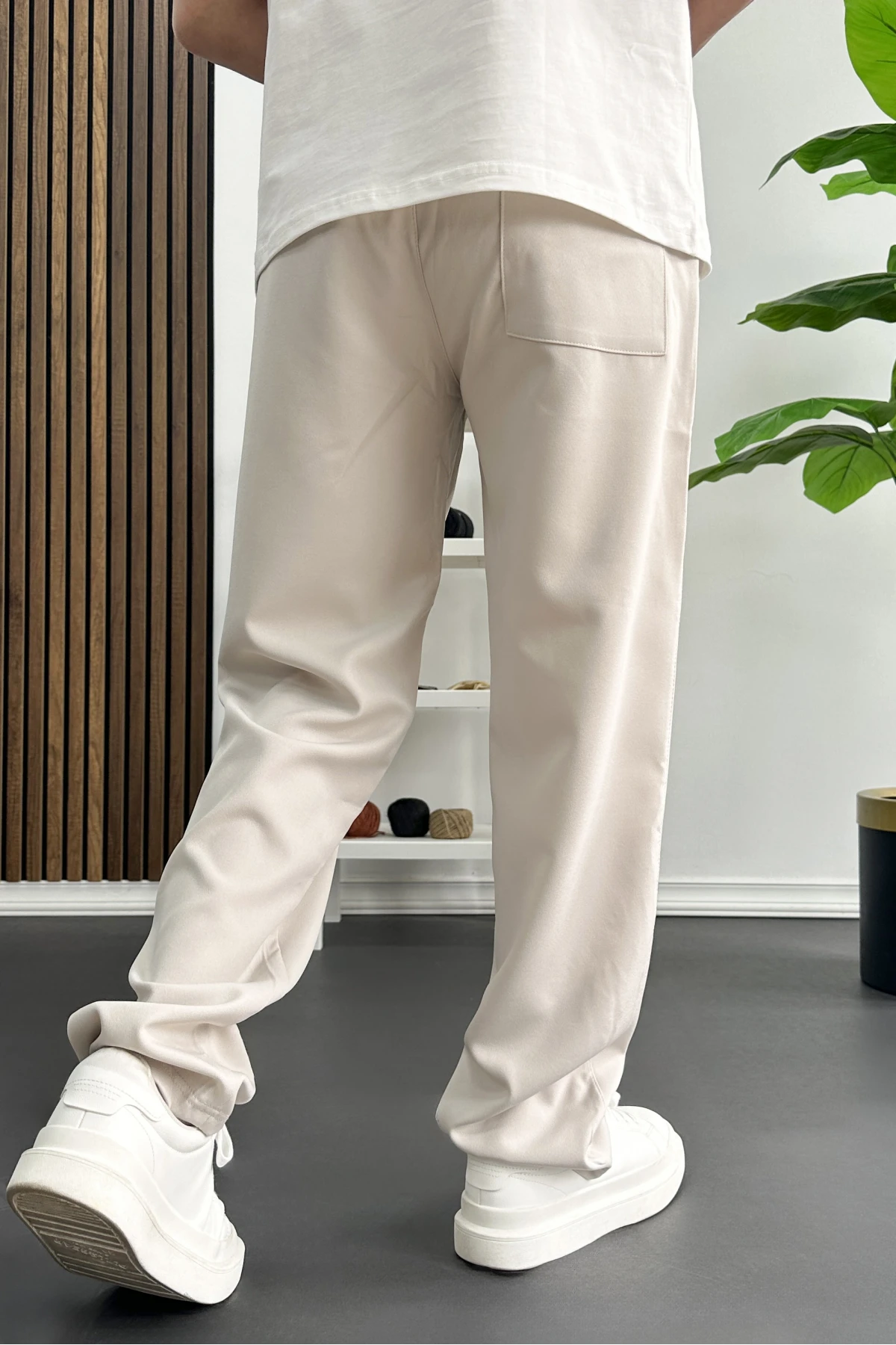 Erkek Rahat Kesim Düz Jogger Pantolon Krem Edw468