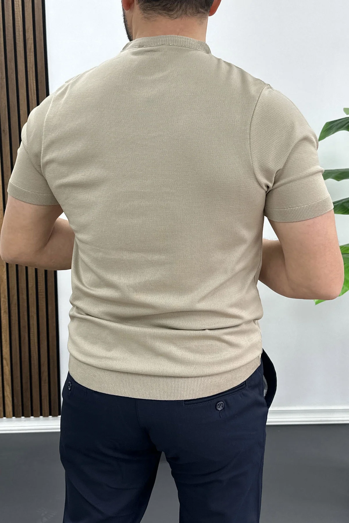 Erkek Düz Desen Bisiklet Yaka Tişört Vizon Edw459